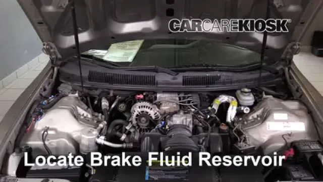 2002 Chevrolet Camaro 3.8L V6 Convertible Liquide de frein Ajouter du liquide